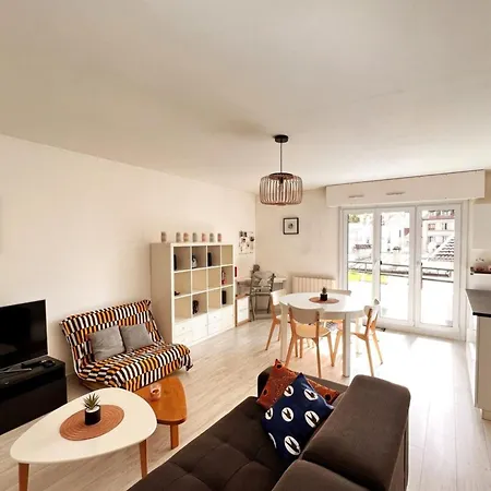 Superbe F2 Avec Garage Balcon Apartment