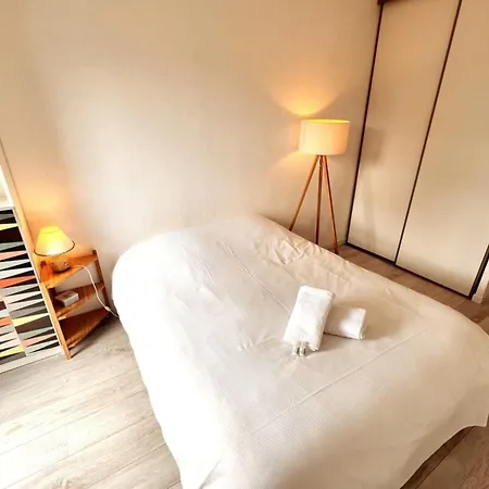 Apartment Superbe F2 Avec Garage Balcon