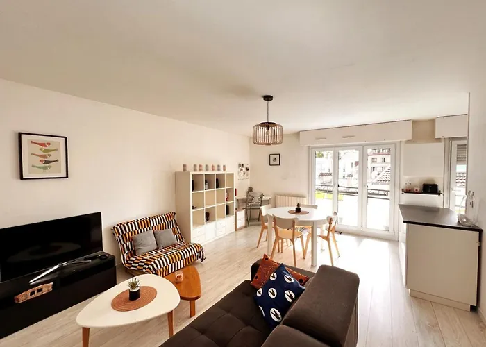 Superbe F2 Avec Garage Balcon Apartment