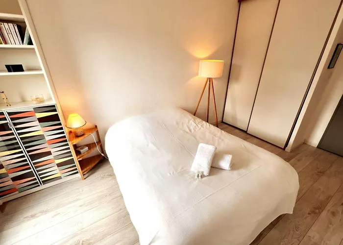 Apartment Superbe F2 Avec Garage Balcon